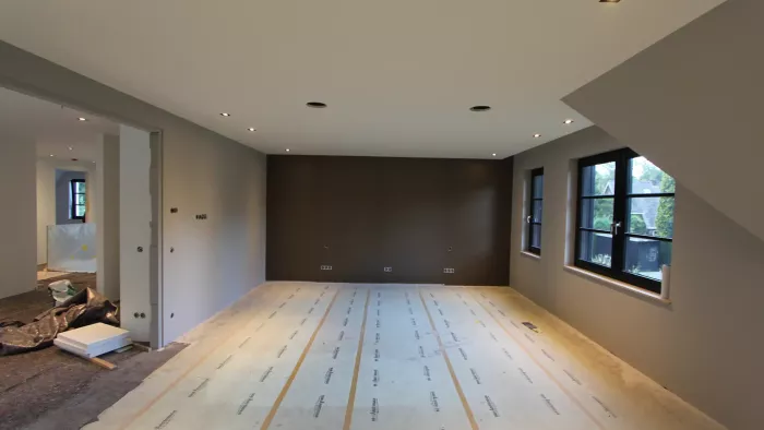 Achterwand behangen